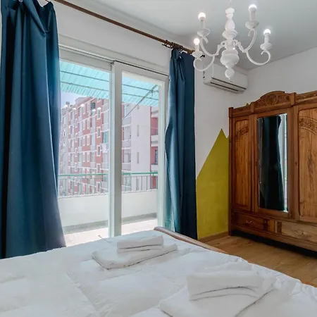 Appartamento Guesthost - Bright And Comfortable Lingotto