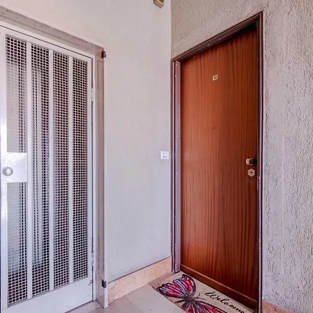 Guesthost - Bright And Comfortable Lingotto *