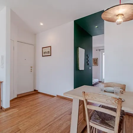 Guesthost - Bright And Comfortable Lingotto *