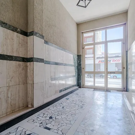 Guesthost - Bright And Comfortable Lingotto *