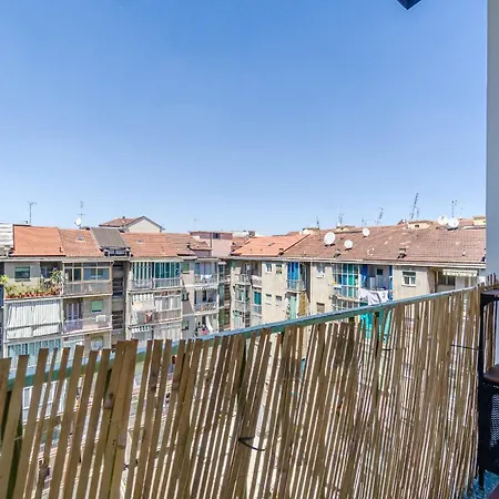 Guesthost - Bright And Comfortable Lingotto Appartamento