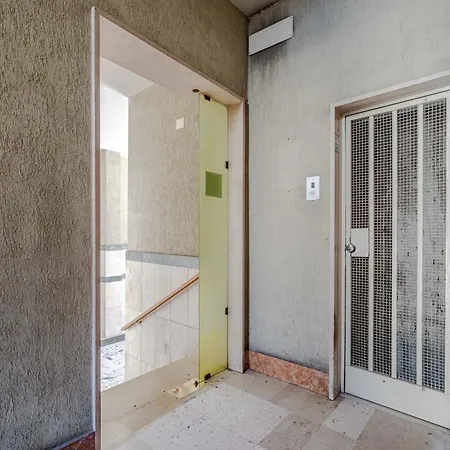 Guesthost - Bright And Comfortable Lingotto *