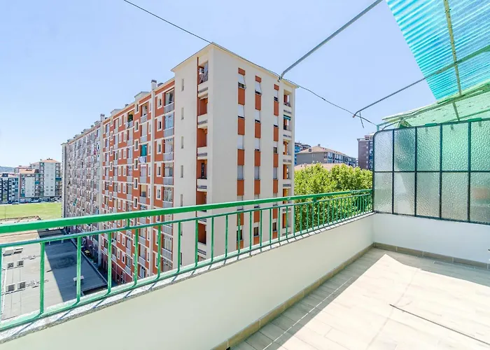 Guesthost - Bright And Comfortable Lingotto *