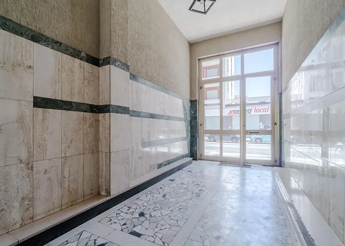 Guesthost - Bright And Comfortable Lingotto *
