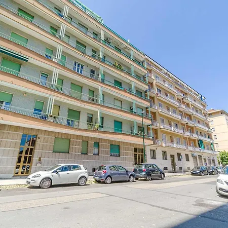 Apartamento Guesthost - Bright And Comfortable Lingotto *